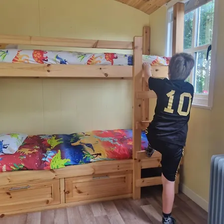 Glamping At Doon Angus Farm *