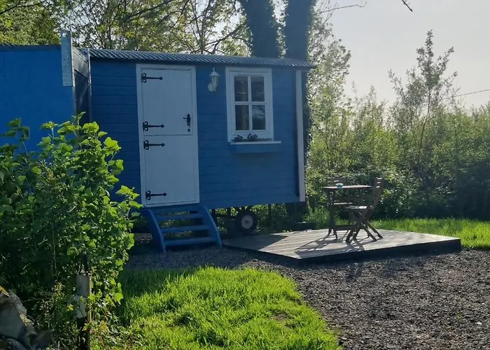 Glamping At Doon Angus Farm *