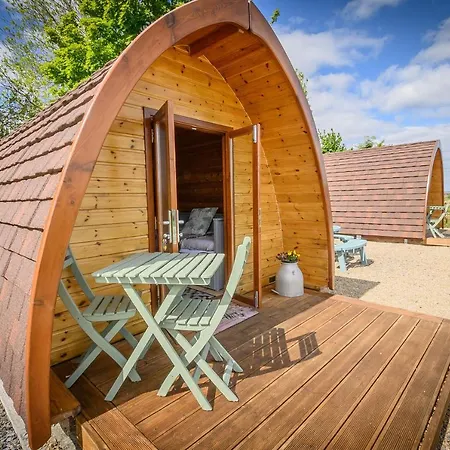 Glamping At Doon Angus Farm Chalet *