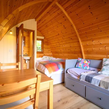 Glamping At Doon Angus Farm Chalet Westport