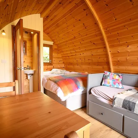 Glamping At Doon Angus Farm *