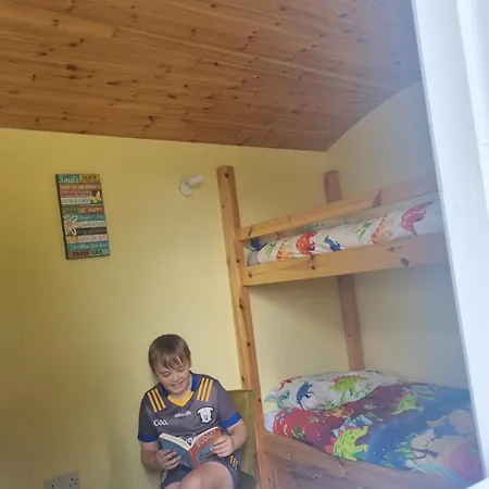 Glamping At Doon Angus Farm Westport