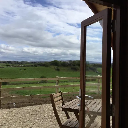 Glamping At Doon Angus Farm Chalet
