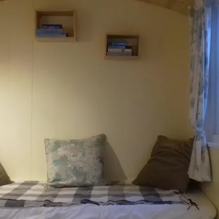 Chalet Glamping At Doon Angus Farm *