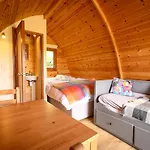 Glamping At Doon Angus Farm *