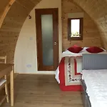 샬레 Glamping At Doon Angus Farm *