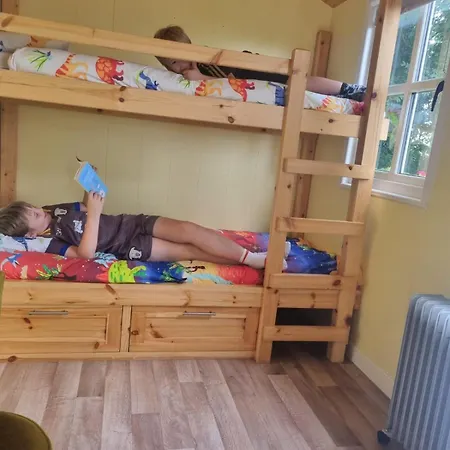 Chalet Glamping At Doon Angus Farm *